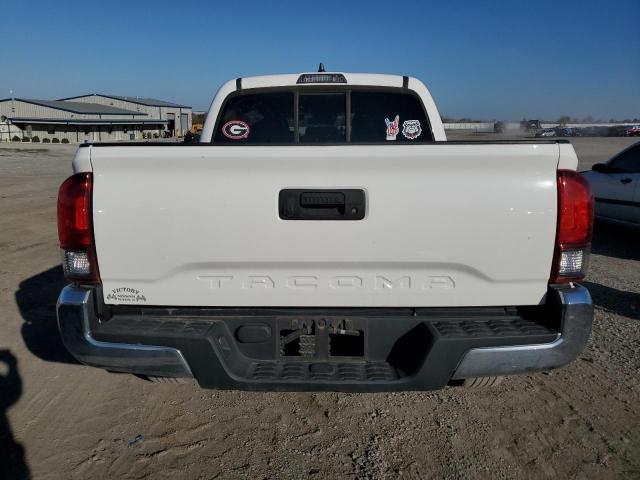 Toyota Tacoma Double Cab Image 10