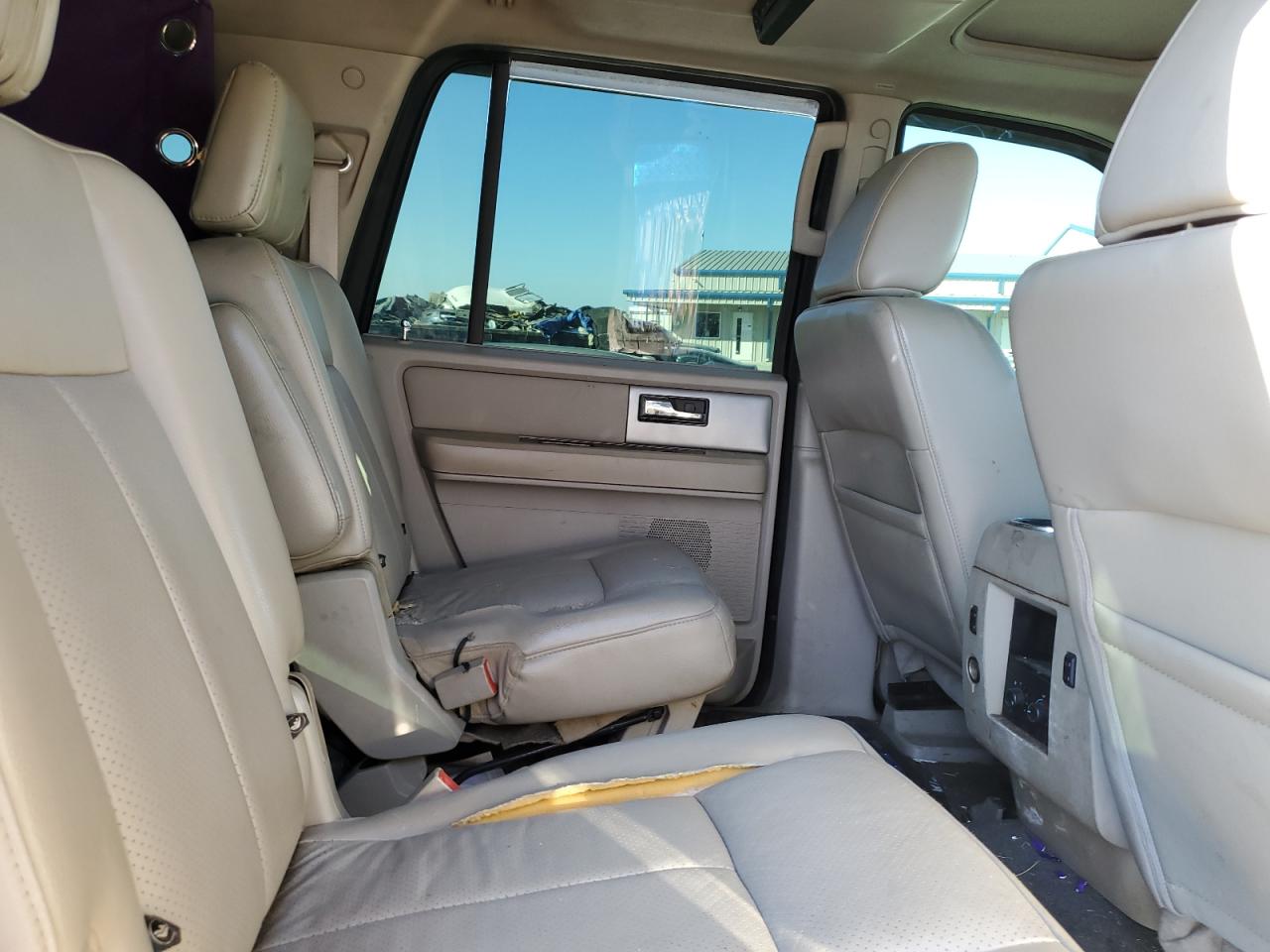 Ford Expedition El Limited Image 11