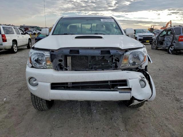 Toyota Tacoma Access Cab Image 4
