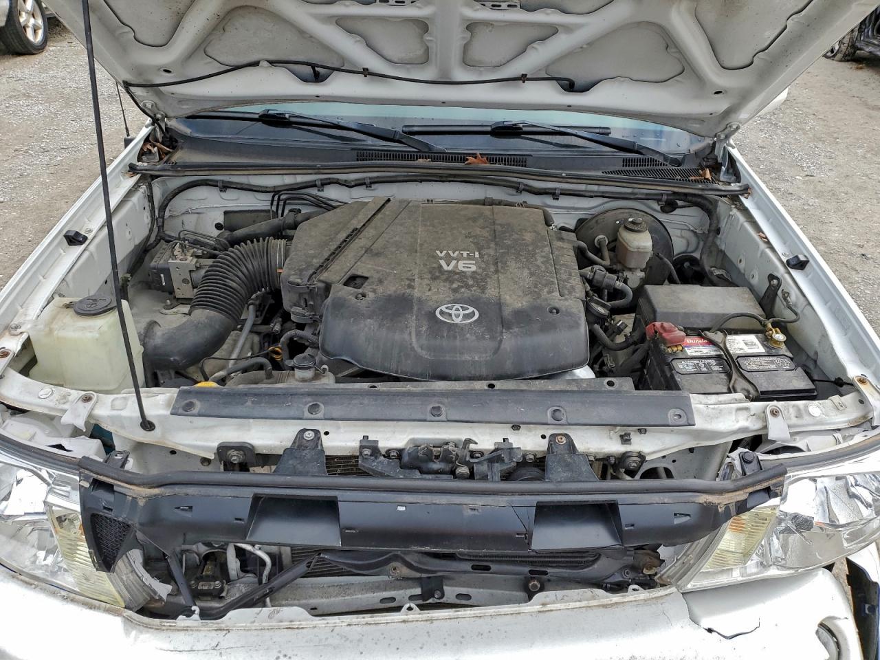 Toyota Tacoma Access Cab Image 11