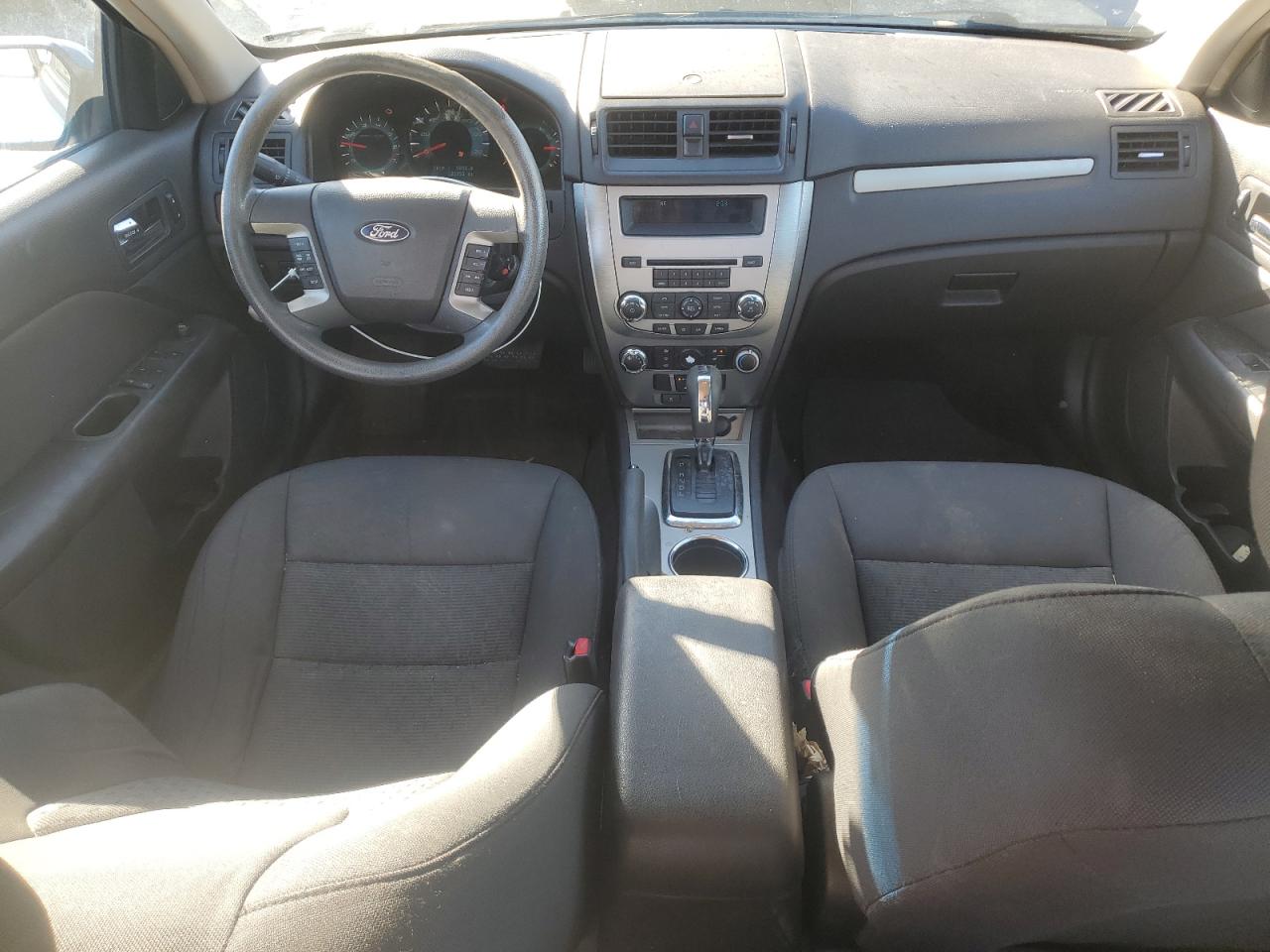 Ford Fusion Se Image 4