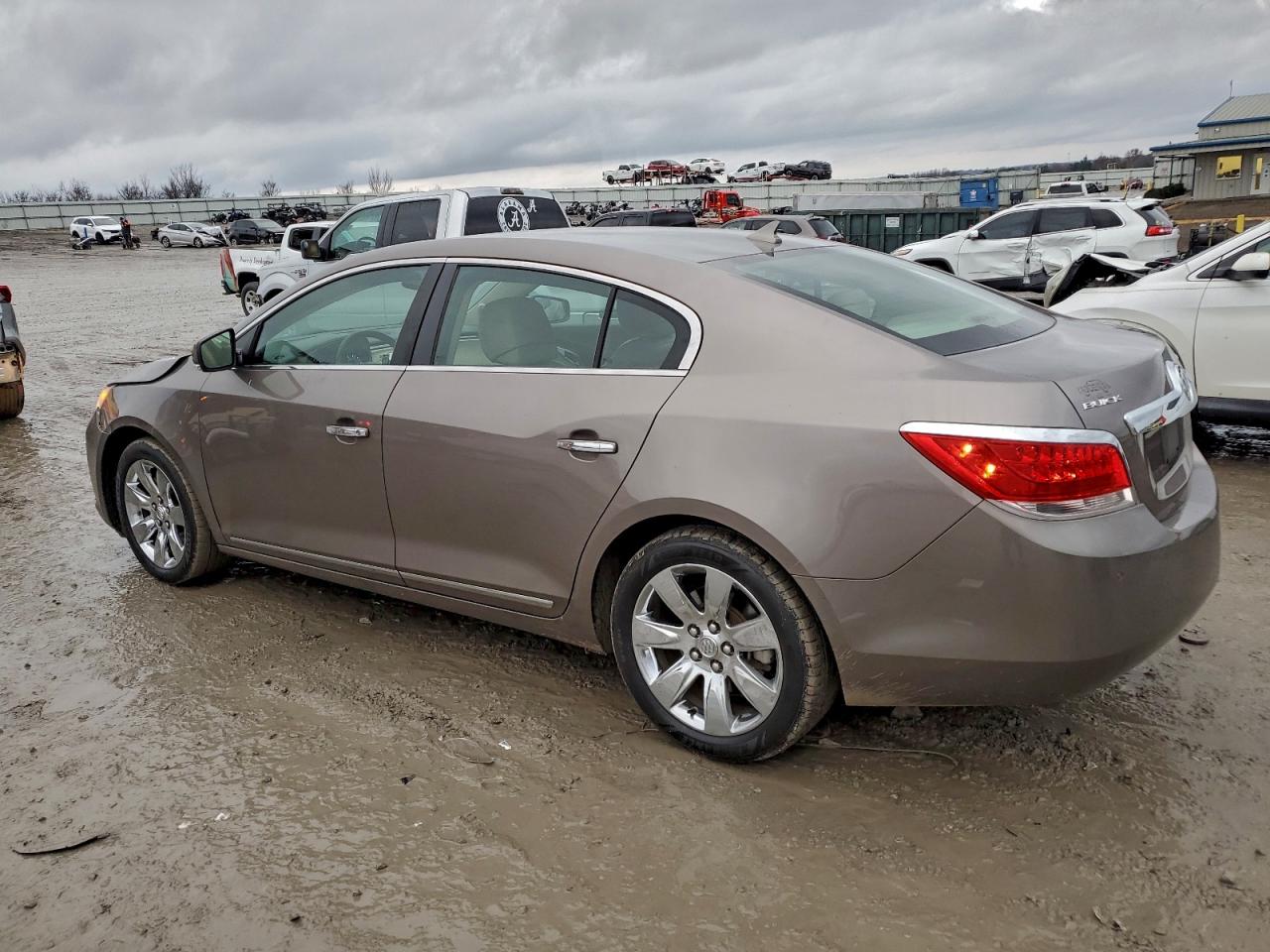 Buick LaCrosse Cxl Image 8