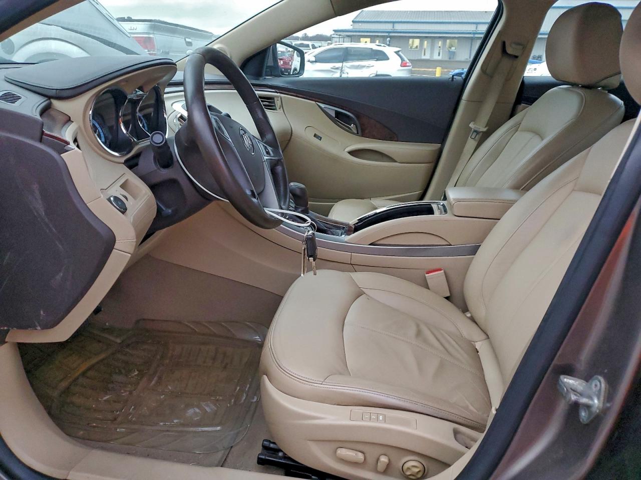 Buick LaCrosse Cxl Image 4