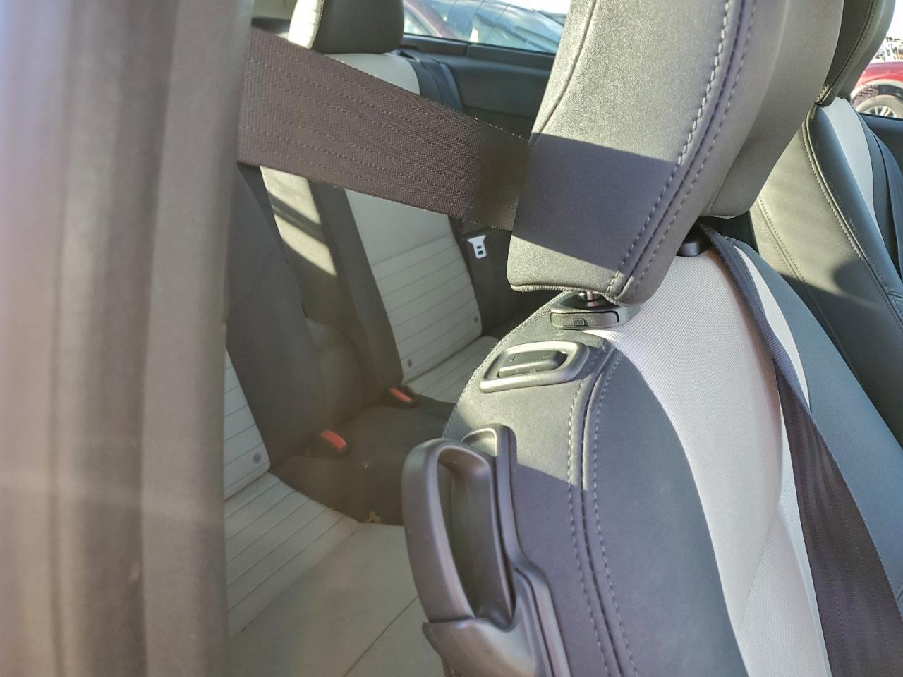 Volvo C30 T5 Image 11