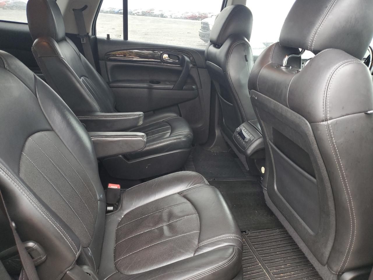 Buick Enclave Image 10