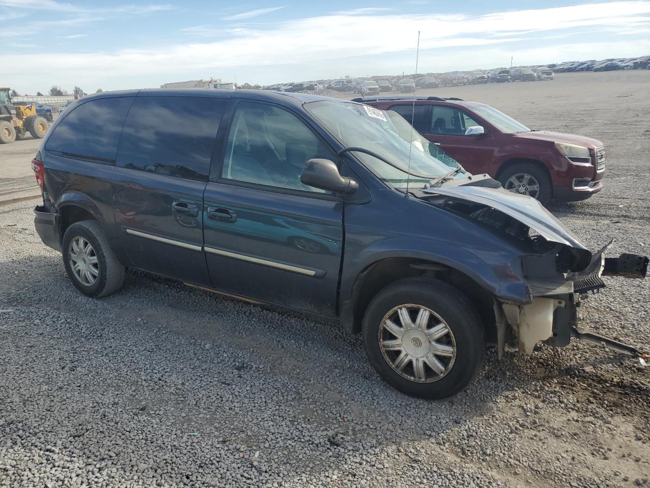 Chrysler Minivan Touring Image 3