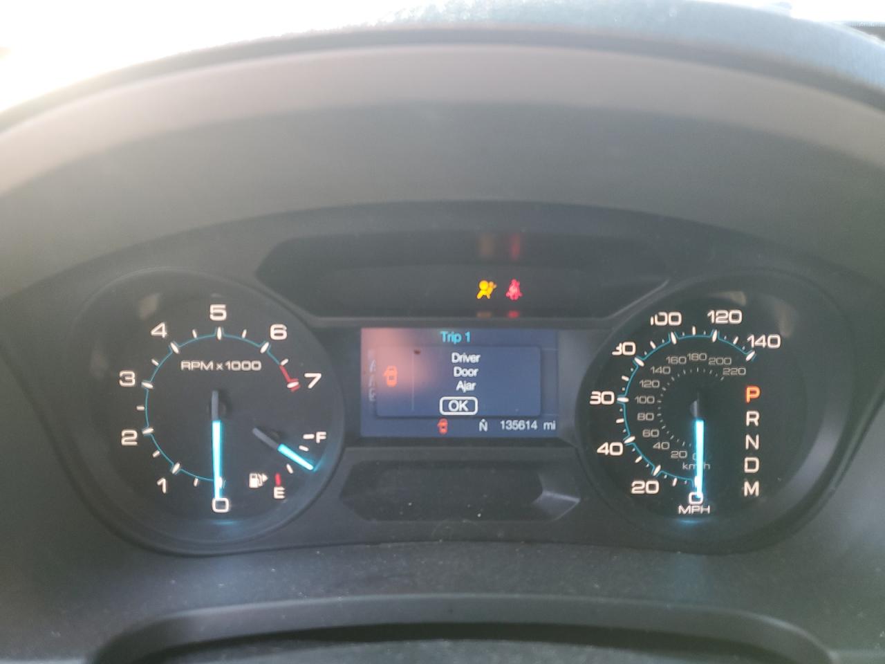 Ford Explorer Image 9