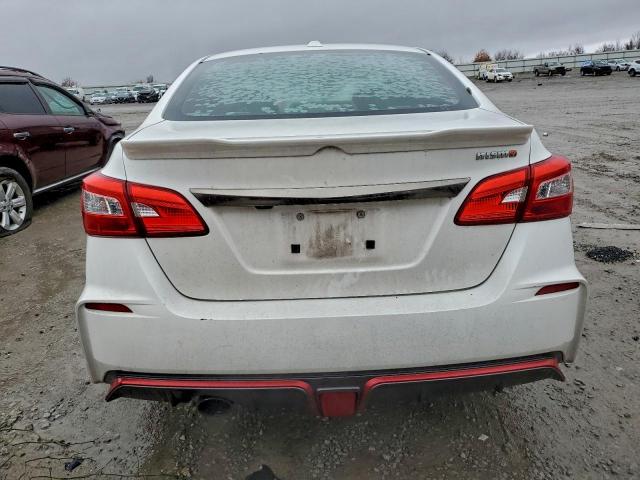 Nissan Sentra Sr Turbo Image 12