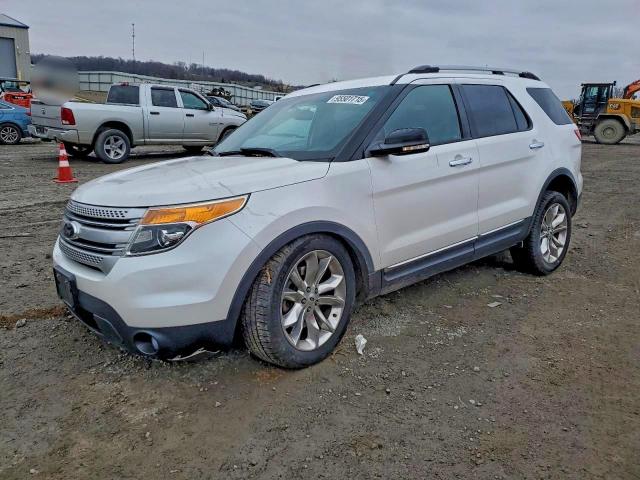  Salvage Ford Explorer