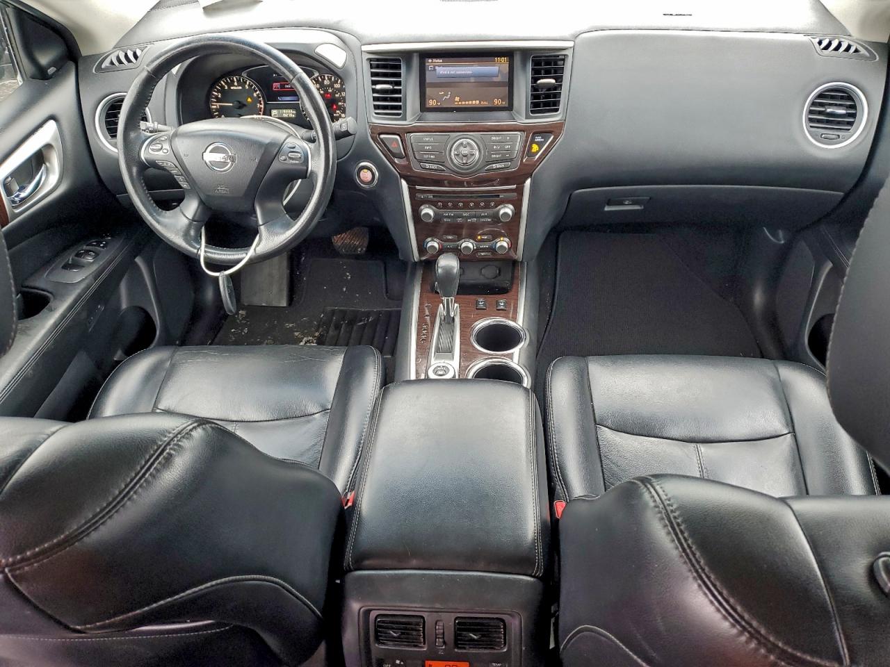 Nissan Pathfinder S Image 9