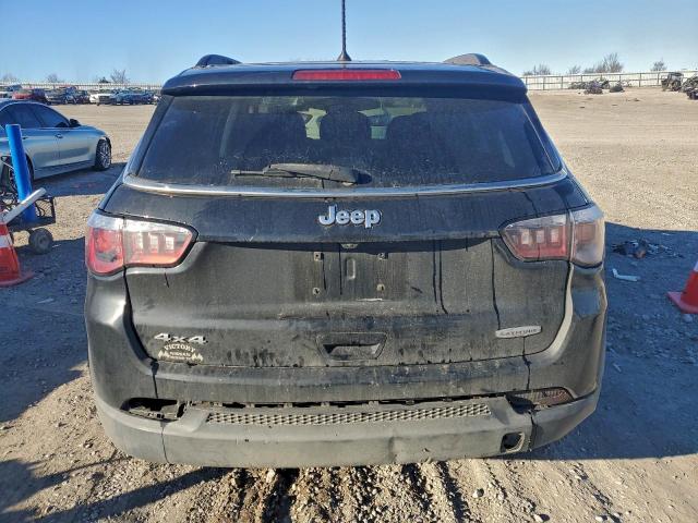 Jeep Compass Latitude Image 8