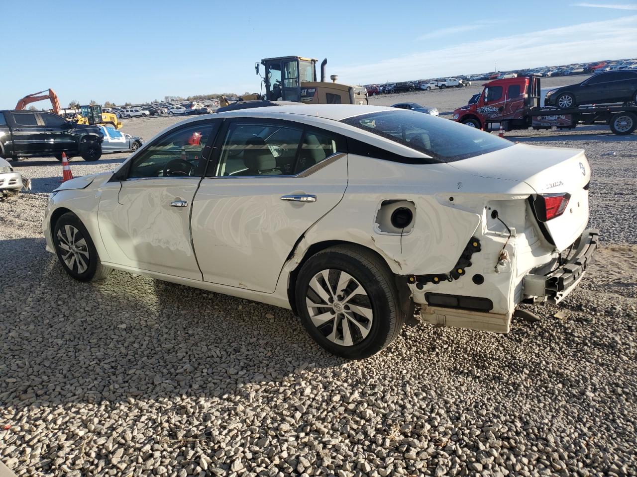 Nissan Altima S Image 11