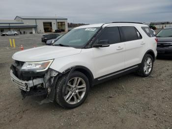  Salvage Ford Explorer