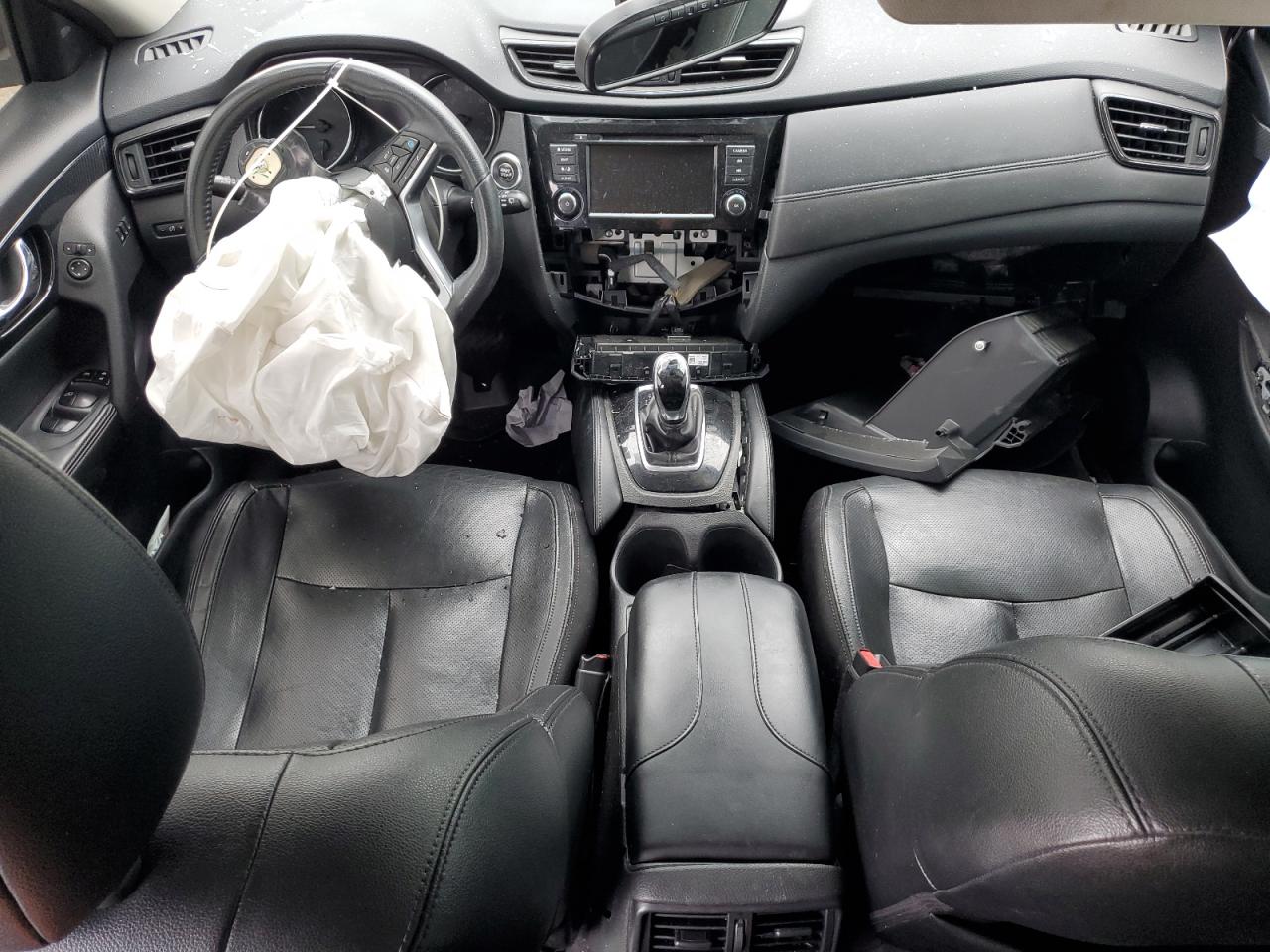 Nissan Rogue S Image 3