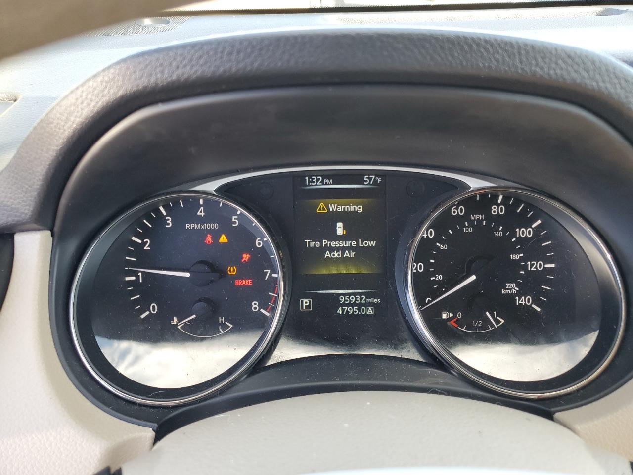 Nissan Rogue S Image 13