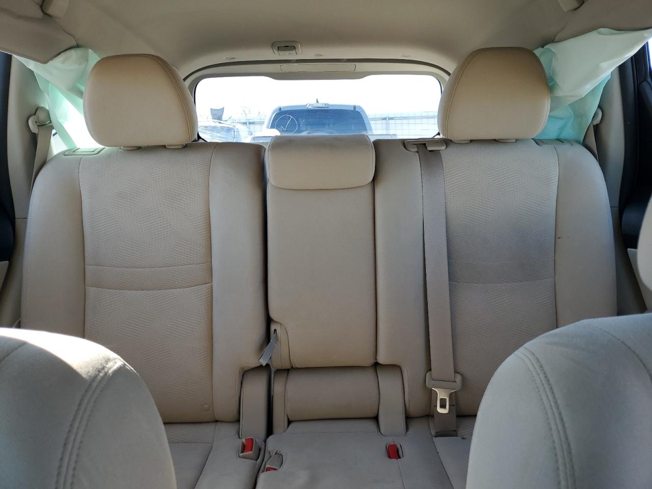 Nissan Rogue S Image 8