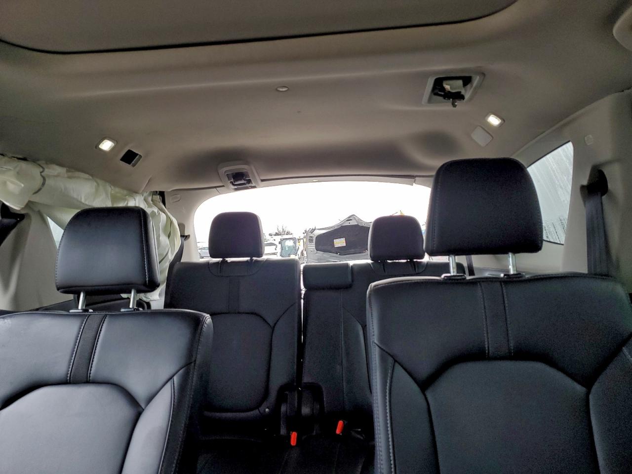 Honda Pilot Touring Image 5