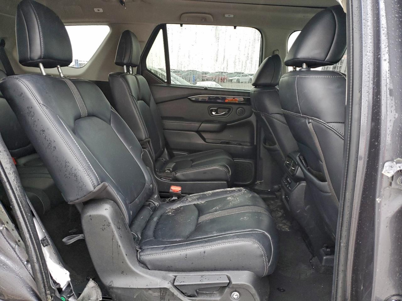 Honda Pilot Touring Image 12