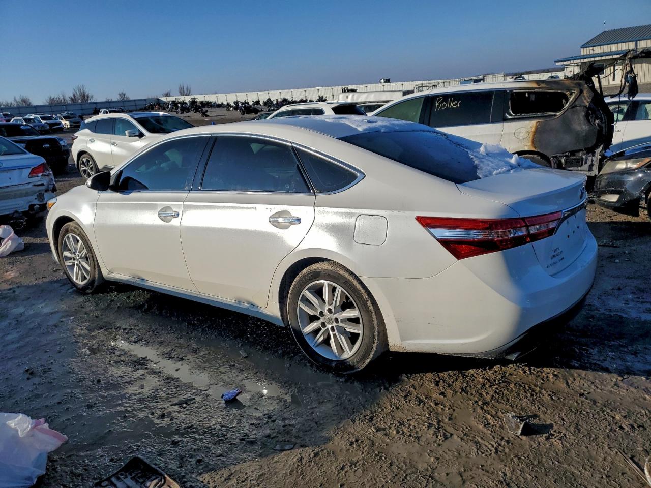 Toyota Avalon Xle Image 2