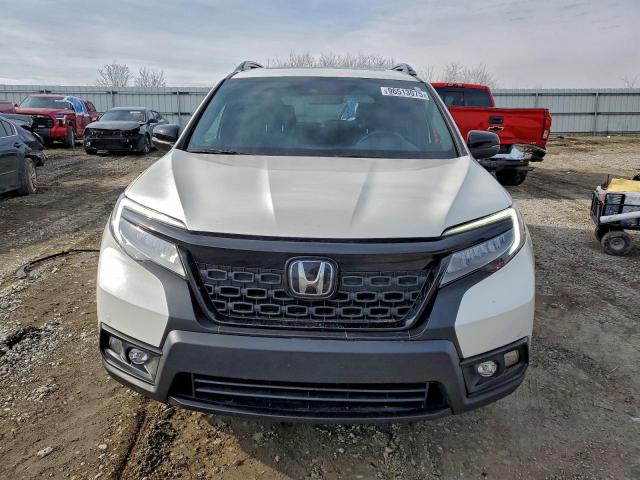 Honda Passport Touring Image 9