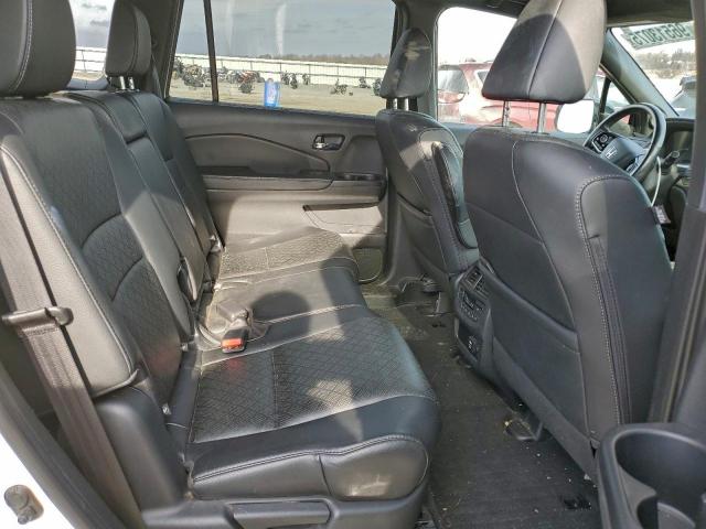 Honda Passport Touring Image 8