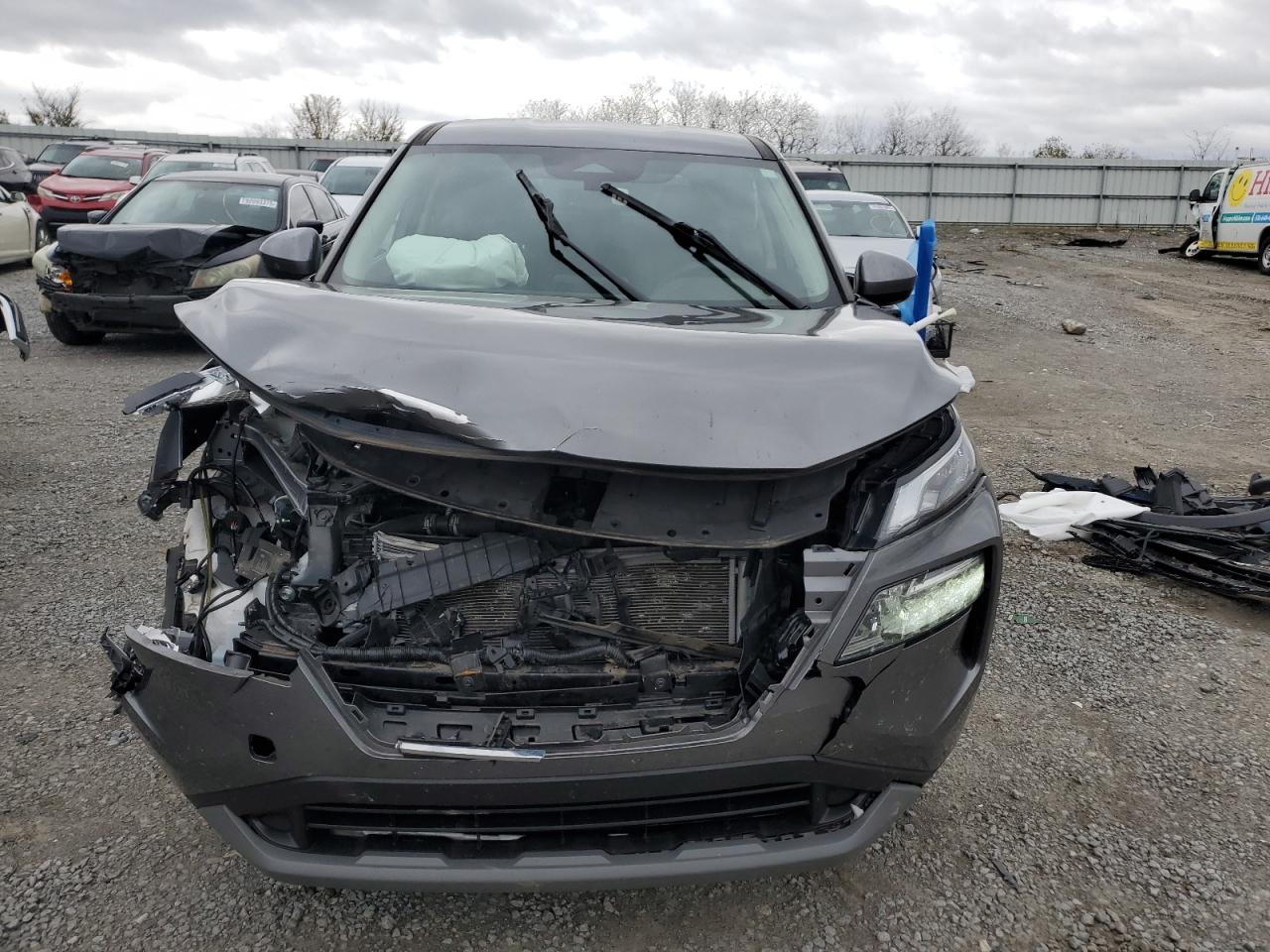 Nissan Rogue Sv Image 2