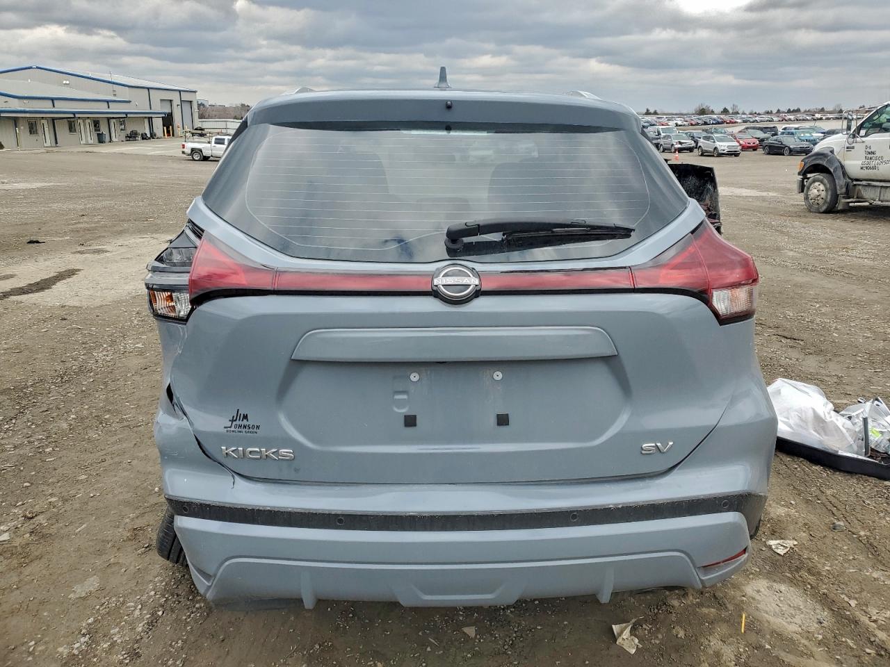 Nissan Kicks Sv Image 12