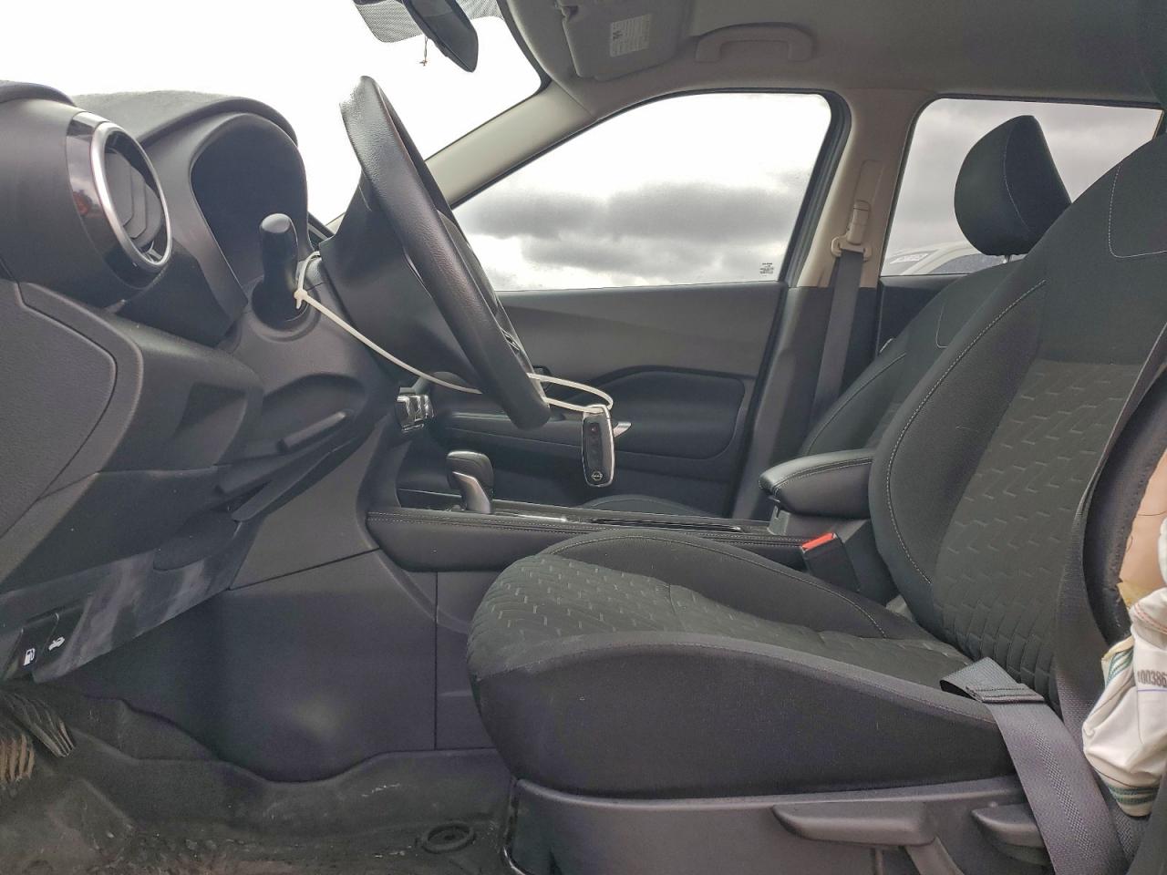 Nissan Kicks Sv Image 5