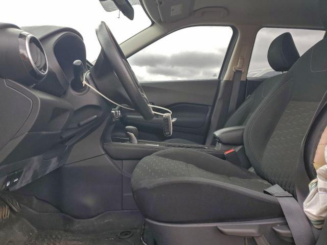 Nissan Kicks Sv Image 5