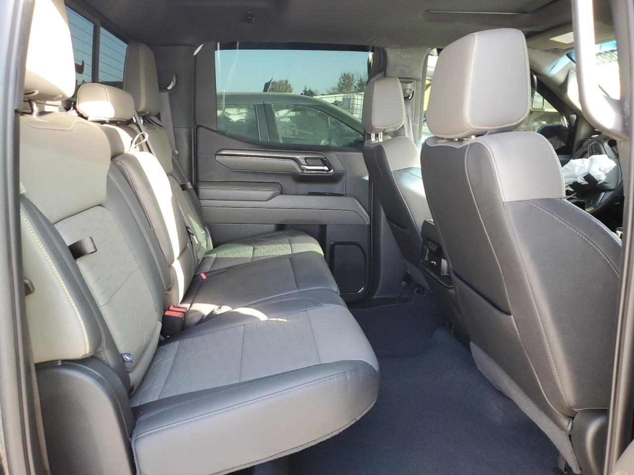 Chevrolet Silverado K1500 Zr2 Image 6