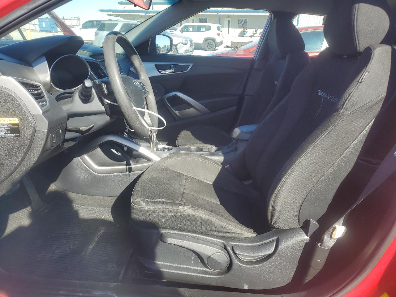 Hyundai VELOSTER Image 9