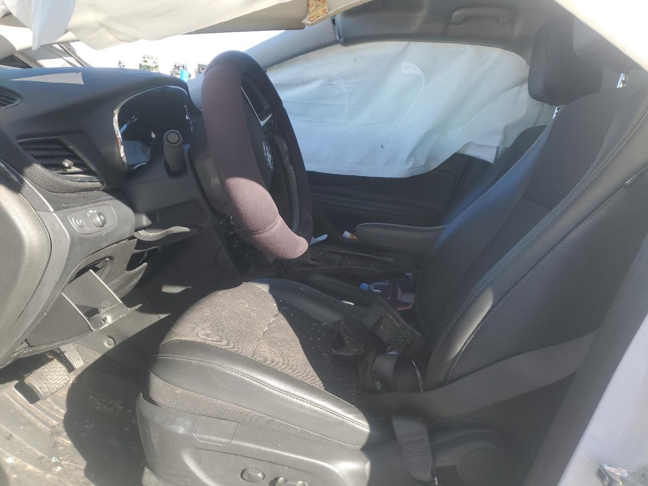 Buick Encore Preferred Image 6