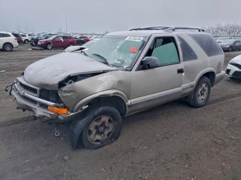  Salvage Chevrolet Blazer