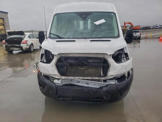 Ford Transit T-250 Image 8