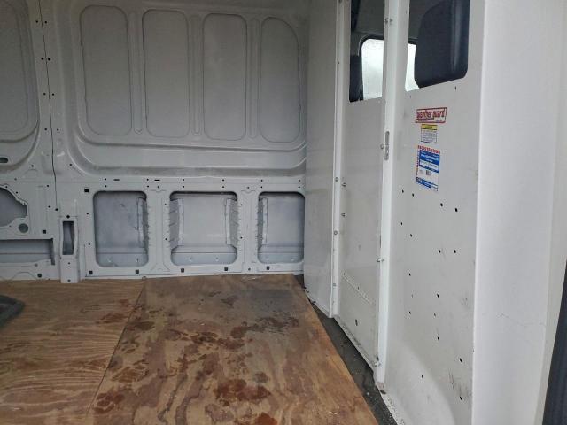 Ford Transit T-250 Image 7