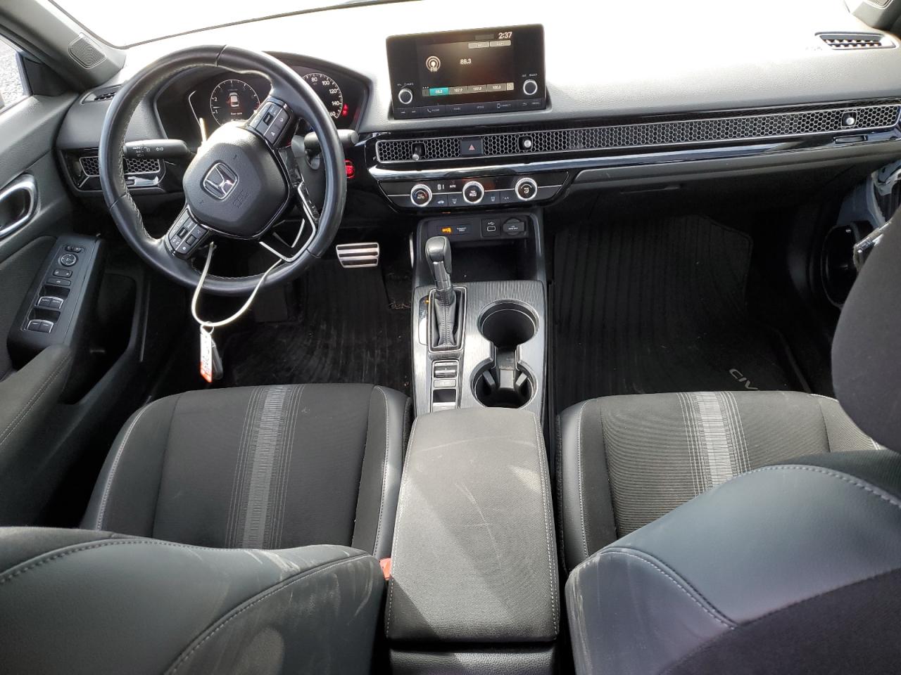 Honda Civic Sport Image 6