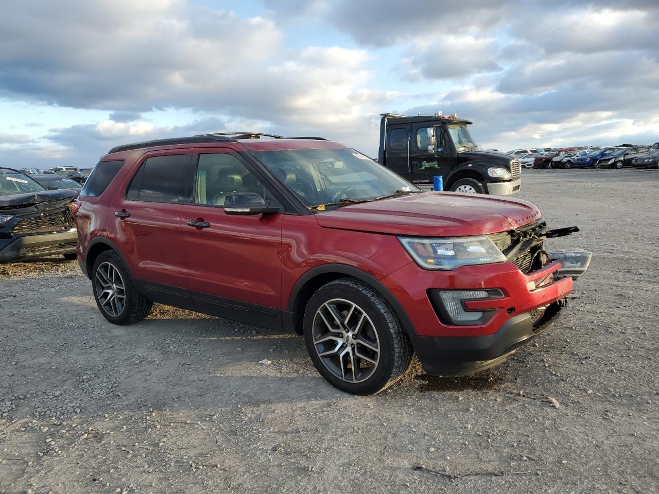 Ford Explorer Sport Image 3