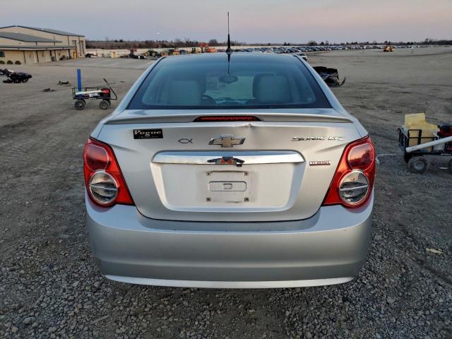 Chevrolet Sonic Ltz Image 4