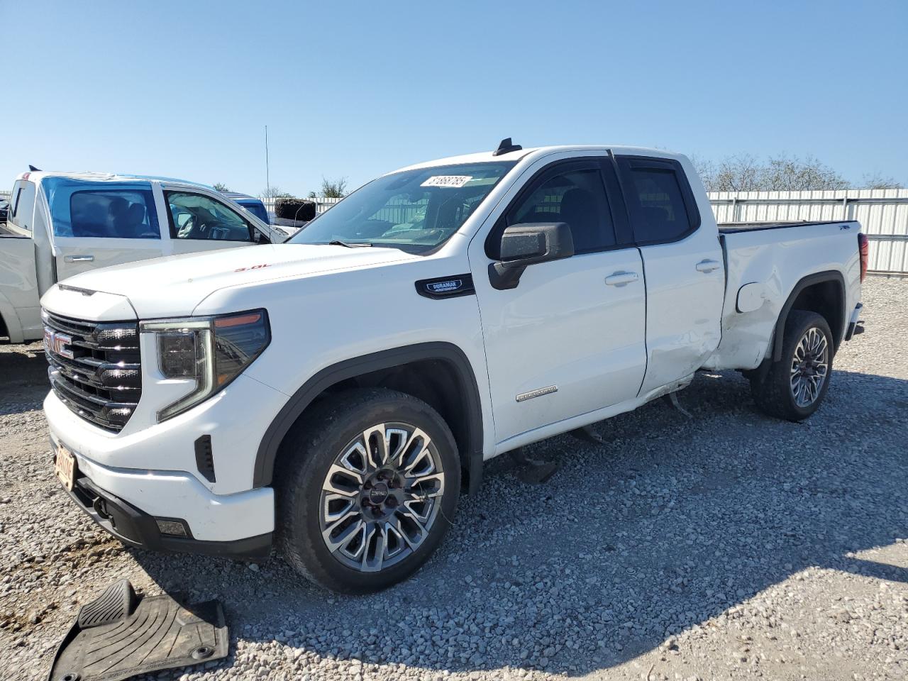 GMC Sierra K1500 Elevation Image 1