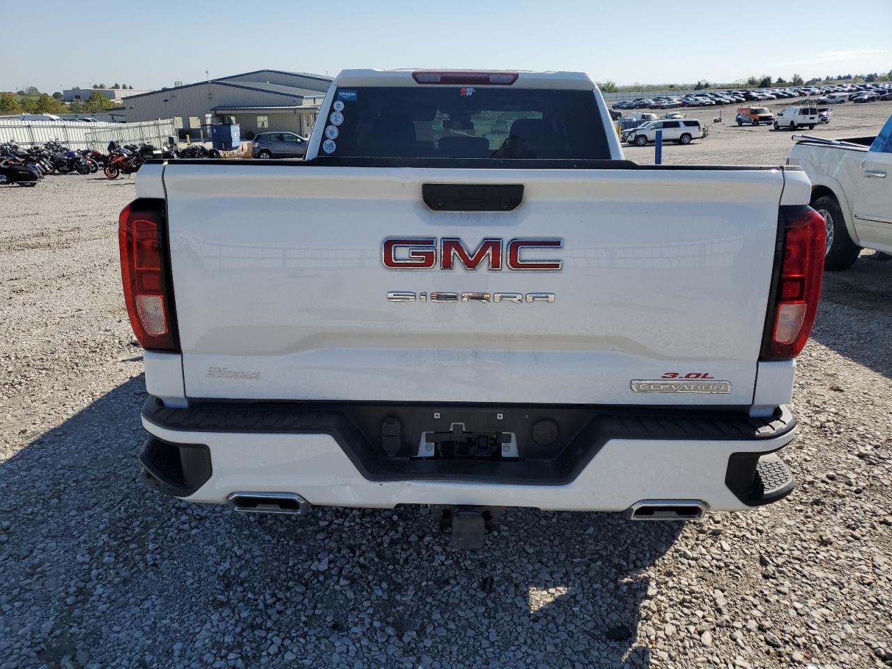 GMC Sierra K1500 Elevation Image 12
