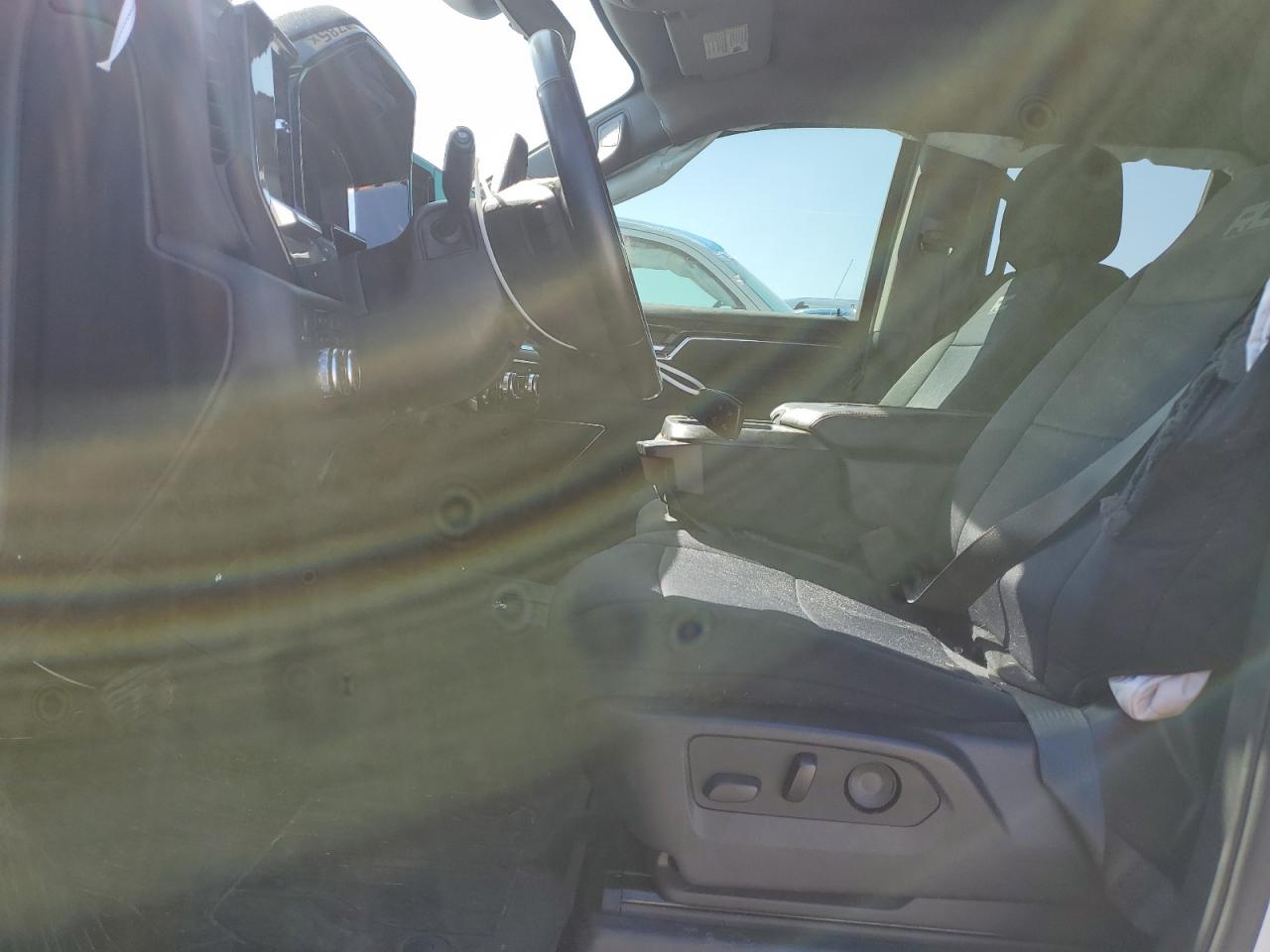 GMC Sierra K1500 Elevation Image 9