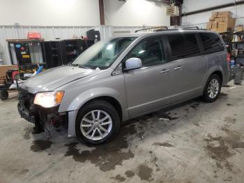  Salvage Dodge Caravan