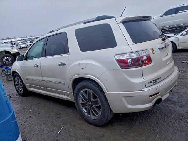 GMC Acadia Denali Image 3