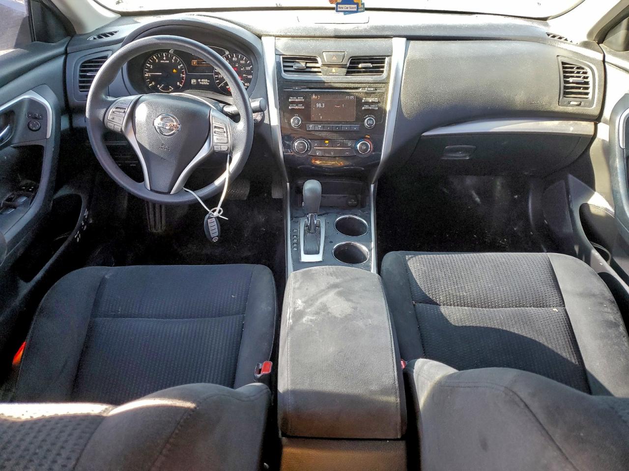 Nissan Altima 2.5 Image 9