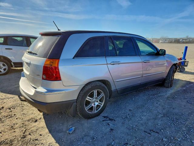 Chrysler Pacifica Touring Image 8