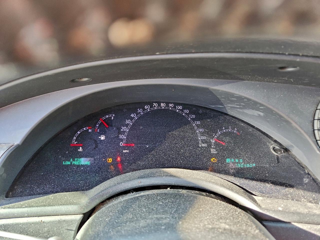 Chrysler Pacifica Touring Image 13