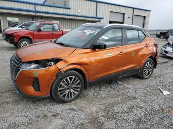  Salvage Nissan Kicks