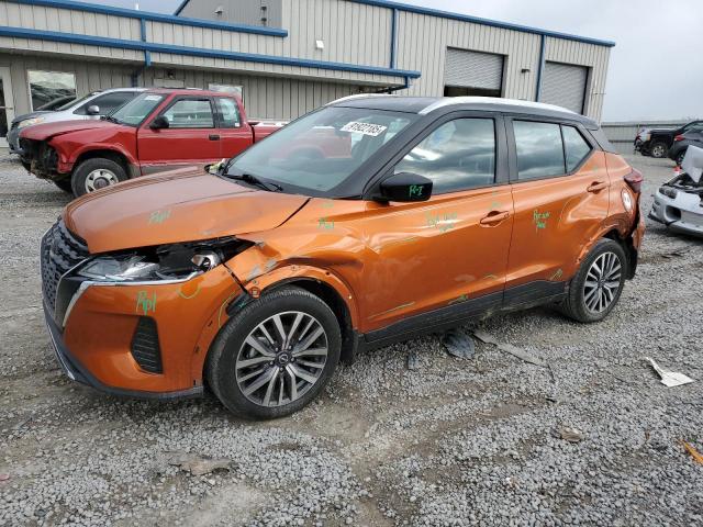  Salvage Nissan Kicks
