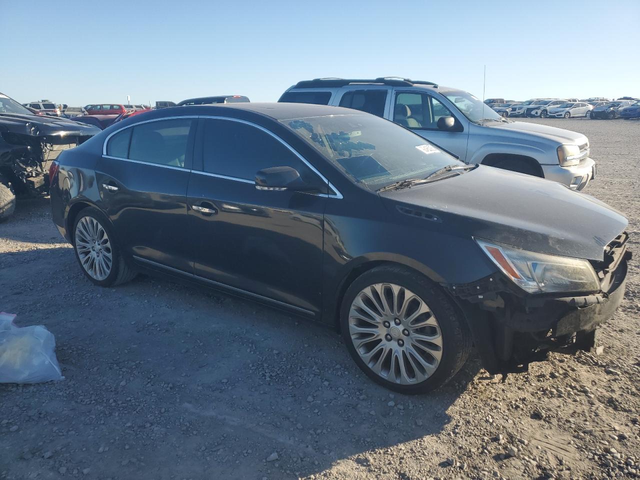 Buick LaCrosse Touring Image 8