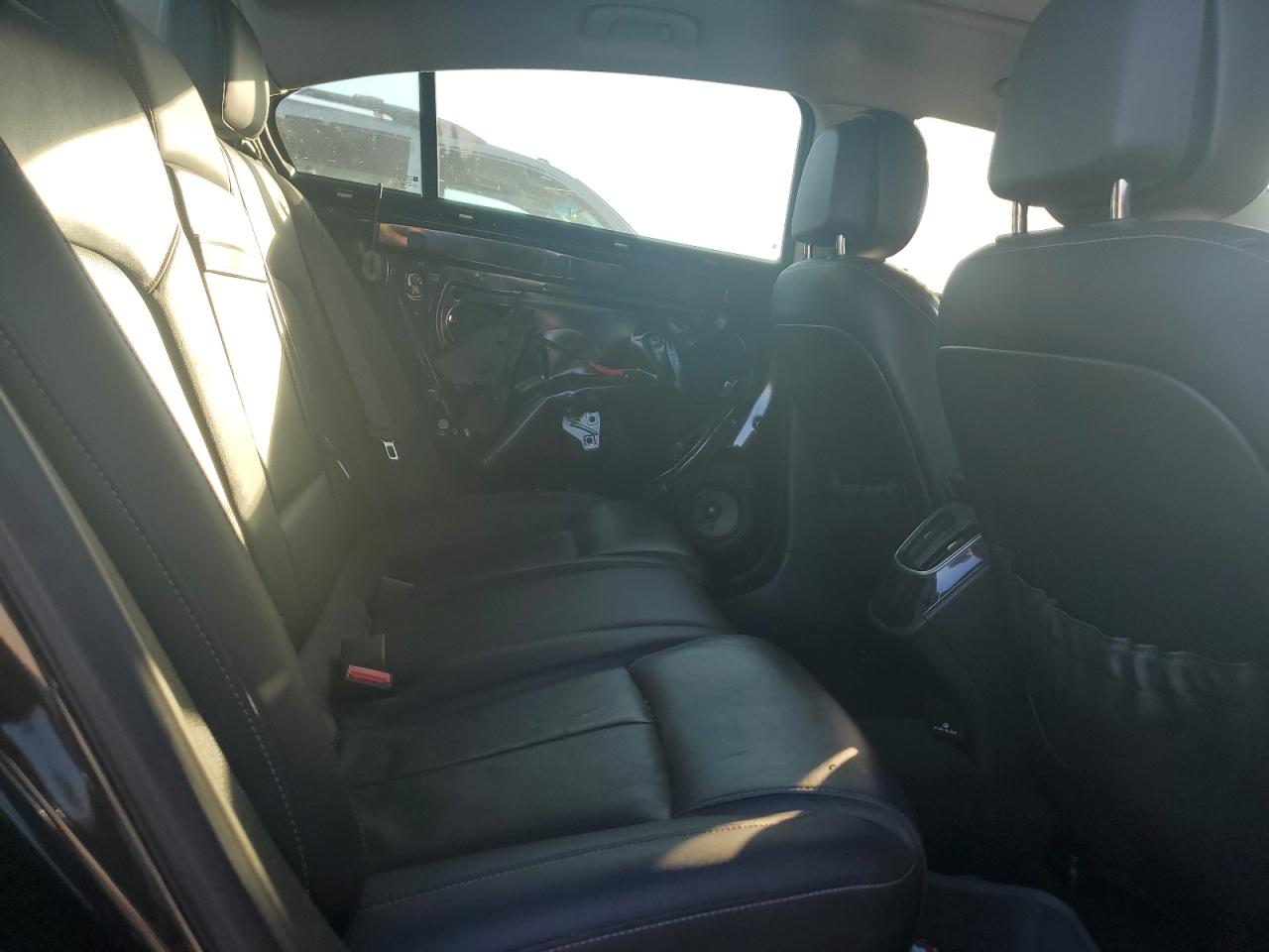 Buick LaCrosse Touring Image 12